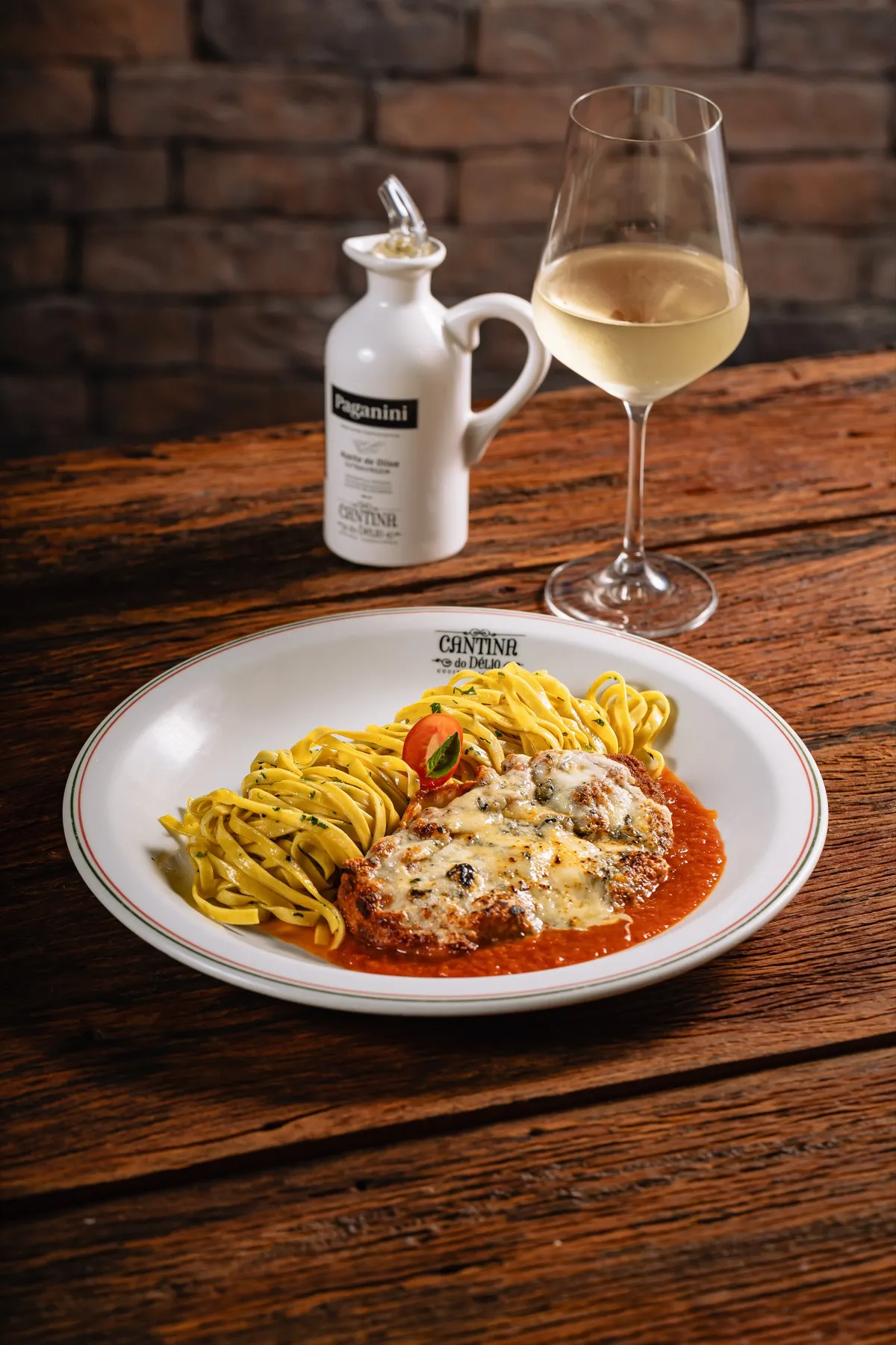 Parmegiana de frango com gorgonzola, 2º lugar em Melhor Parmegiana